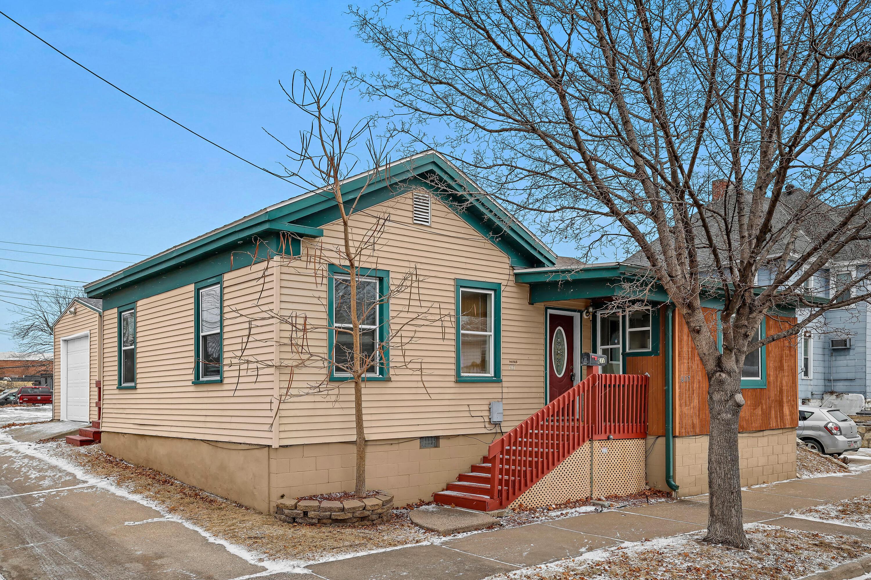 Property: 617 Windsor St,La Crosse, WI