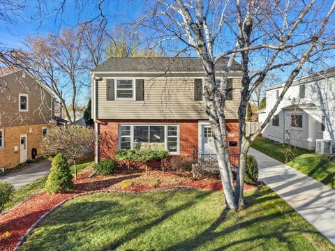 Photo of 6165 N Santa Monica Blvd, Whitefish Bay, WI 53217 (MLS # 1946378)