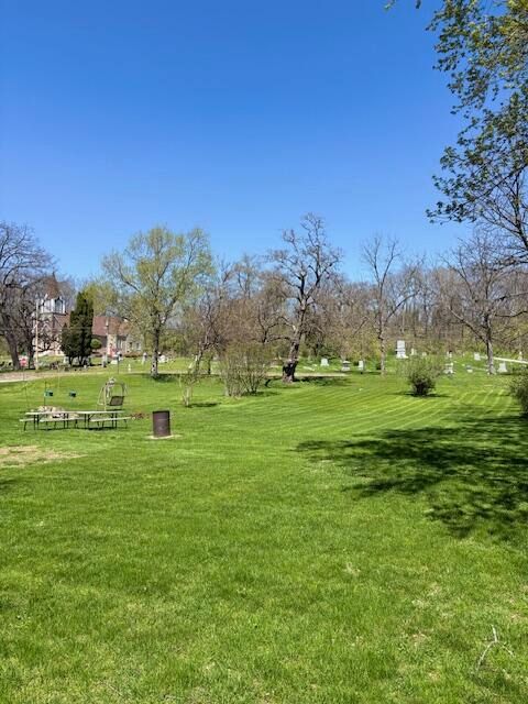 Photo of 317 W CAPITOL Dr, Hartland, WI 53029 (MLS # 1959630)