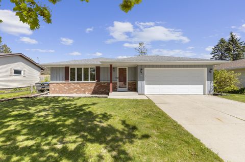 Photo of 617 N 28th St, Sheboygan, WI 53081 (MLS # 1963270)