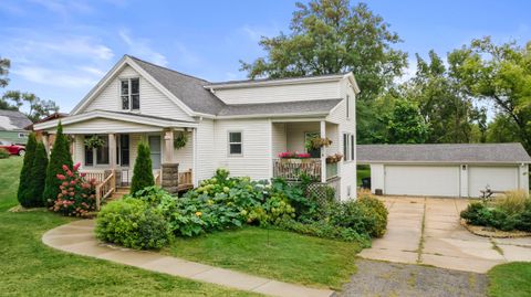 Photo of 2925 W Acre Dr, Franklin, WI 53132 (MLS # 1933901)