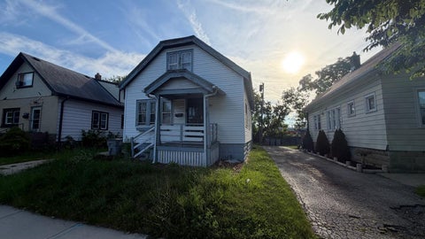 Photo of 4083 N 51ST Blvd, Milwaukee, WI 53216 (MLS # 1968996)