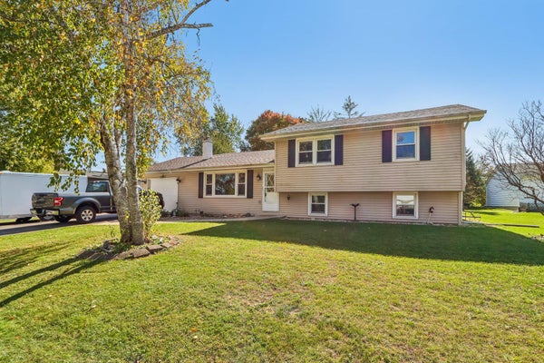 1825 ESCH RD, TWIN LAKES, WI 53181 - Image 4ac7eec10c189fa2b10746ce1835ea5e/4228709089