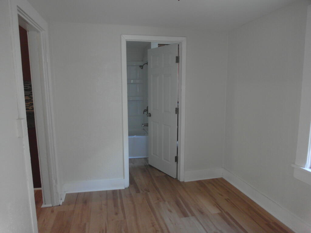 Milwaukee, Wisconsin 53214, United States, 3 Bedrooms Bedrooms, ,1 BathroomBathrooms,Residential,Active,235092