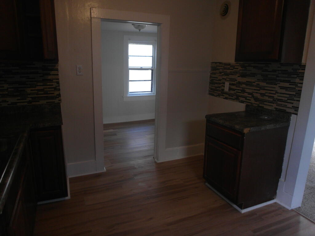 Milwaukee, Wisconsin 53214, United States, 3 Bedrooms Bedrooms, ,1 BathroomBathrooms,Residential,Active,235092