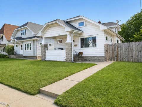 Photo of 1525 Arthur Ave, Racine, WI 53405 (MLS # 1978076)