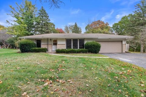 Photo of 3845 Lakeview Dr, Mount Pleasant, WI 53403 (MLS # 1940808) Photo of 3845 Lakeview Dr, Mount Pleasant, WI 53403 (MLS # 1940808)
