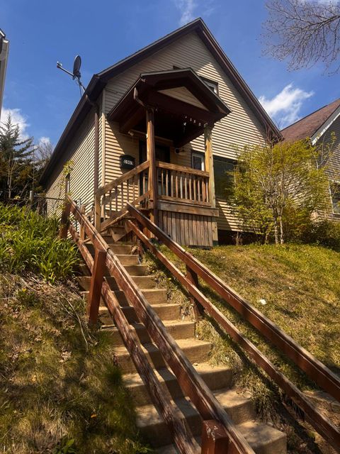 Photo of 1003 S 31st St, Milwaukee, WI 53215 (MLS # 1959938)