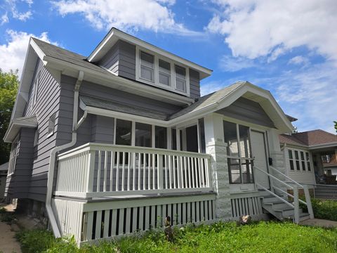 Photo of 3533 N 22nd St, Milwaukee, WI 53206 (MLS # 1940534) Photo of 3533 N 22nd St, Milwaukee, WI 53206 (MLS # 1940534)