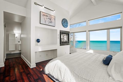 Photo of 2533 Lakeshore Dr, Sheboygan, WI 53081 (MLS # 1950263)