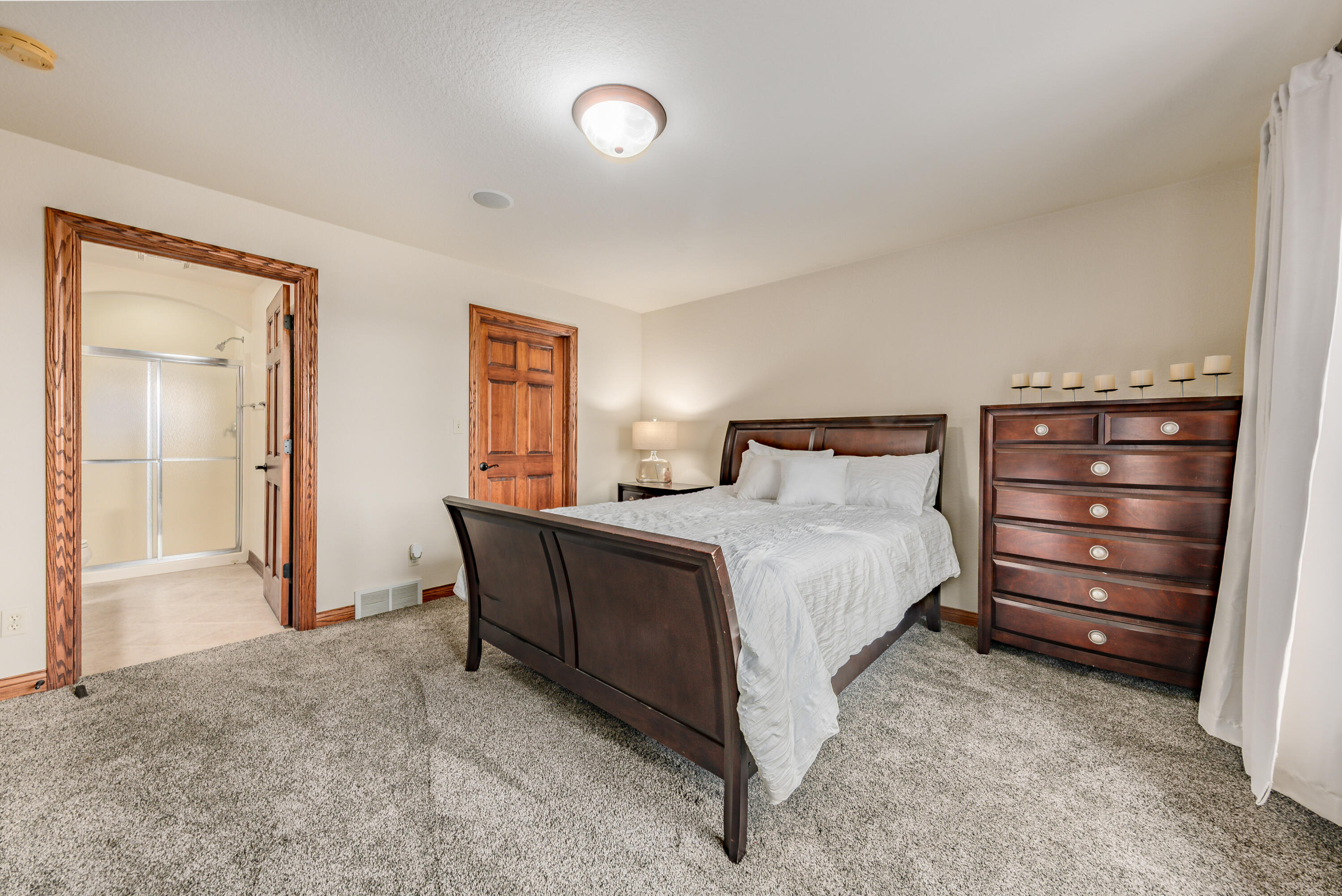 Farmington, Wisconsin 53021, United States, 5 Bedrooms Bedrooms, ,5 BathroomsBathrooms,Residential,Active,118428