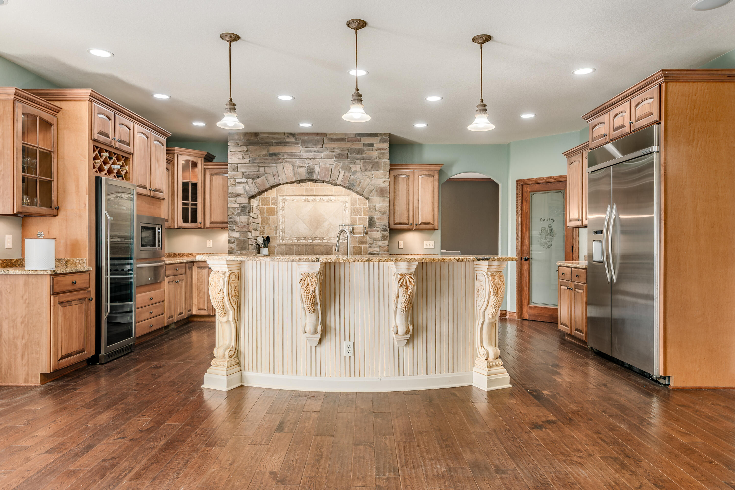 Farmington, Wisconsin 53021, United States, 5 Bedrooms Bedrooms, ,5 BathroomsBathrooms,Residential,Active,118428