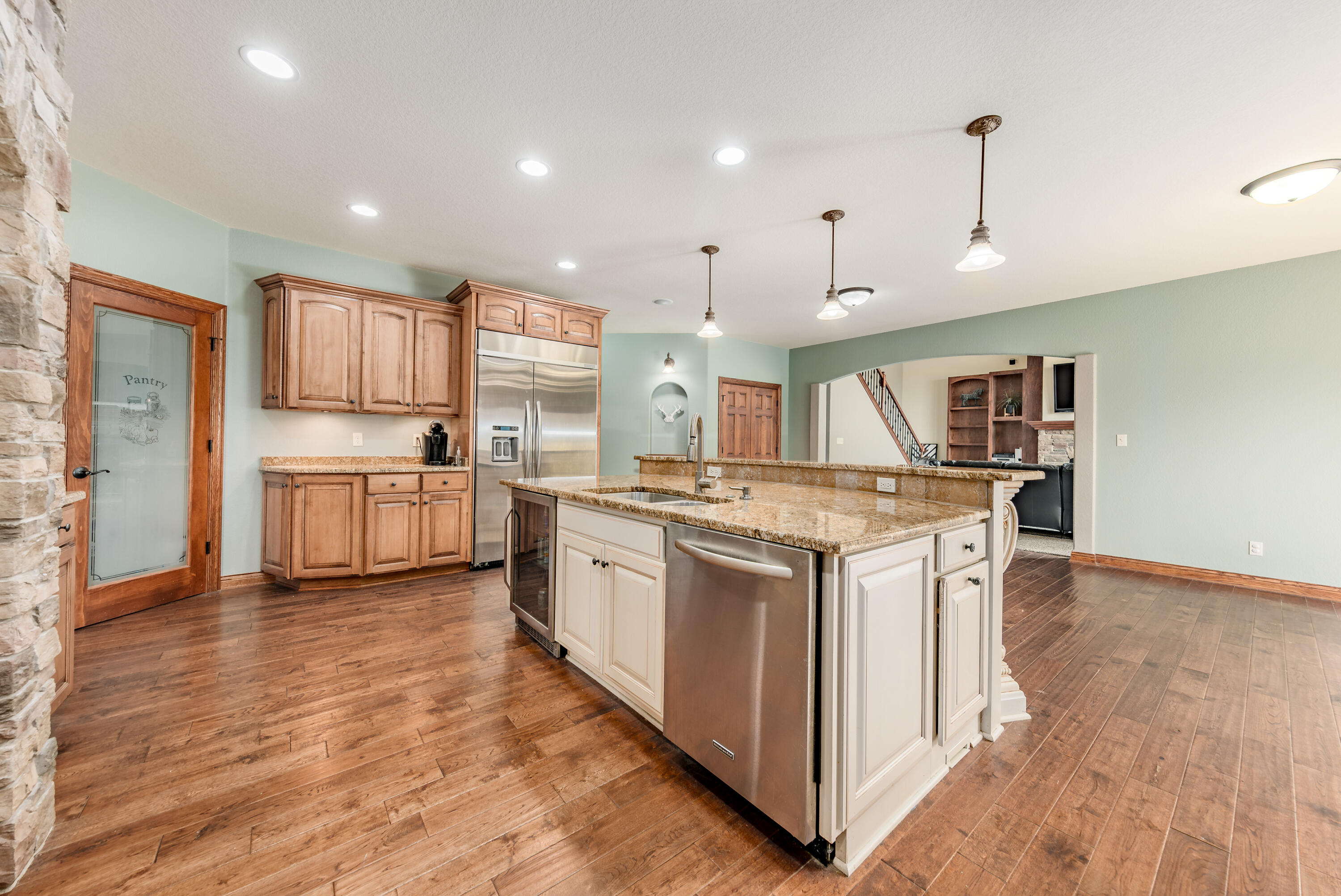 Farmington, Wisconsin 53021, United States, 5 Bedrooms Bedrooms, ,5 BathroomsBathrooms,Residential,Active,118428