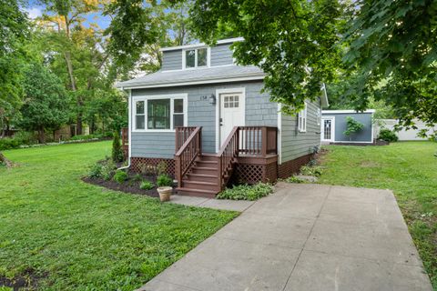 Photo of 138 Vernon St, Williams Bay, WI 53191 (MLS # 1950205)
