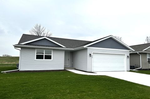 Photo of 923 Sully Way, Sheboygan Falls, WI 53085 (MLS # 1959729)