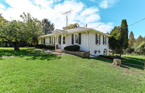 Photo of 1636 Walburg Rd, Lyons, WI 53105 (MLS # 1984498)