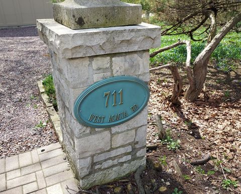 Photo of 711 W Acacia Rd, Glendale, WI 53217 (MLS # 1958688)