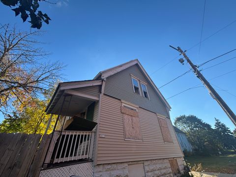 Photo of 3813 W Wright St, Milwaukee, WI 53210 (MLS # 1941505)