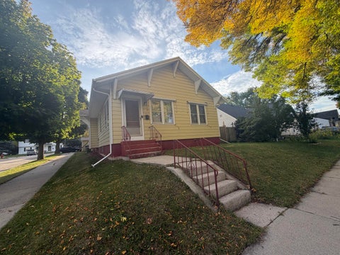 Photo of 2437 N 22nd St, Sheboygan, WI 53083 (MLS # 1984561)