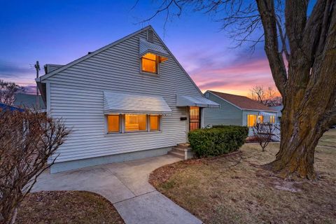 Photo of 6726 W Silver Spring Dr, Milwaukee, WI 53218 (MLS # 1957525)