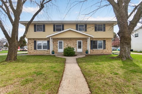 Photo of 1230 1st Ave, Grafton, WI 53024 (MLS # 1958629)