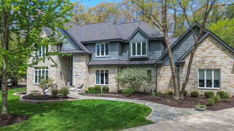 Photo of 19630 Independence Ct, Brookfield, WI 53045 (MLS # 1961955)