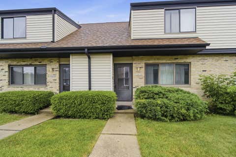Photo of 10156 W Kiehnau Ave, Milwaukee, WI 53224 (MLS # 1969348)