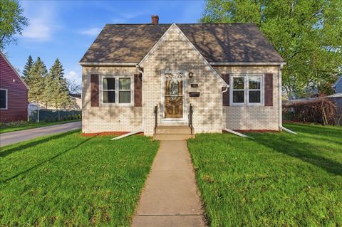Photo of 1806 Losey Blvd S, La Crosse, WI 54601 (MLS # 1959214)