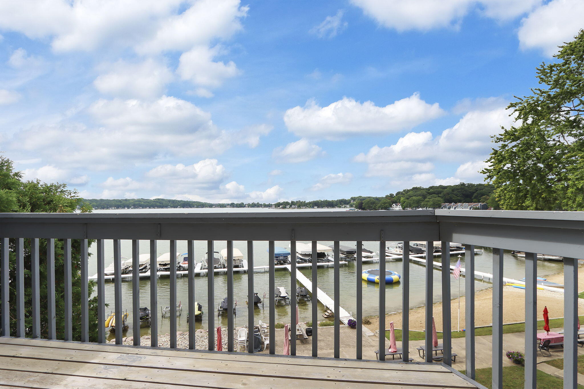 Twin Lakes, Wisconsin 53181, United States, 2 Bedrooms Bedrooms, ,2 BathroomsBathrooms,Residential,Active,191439