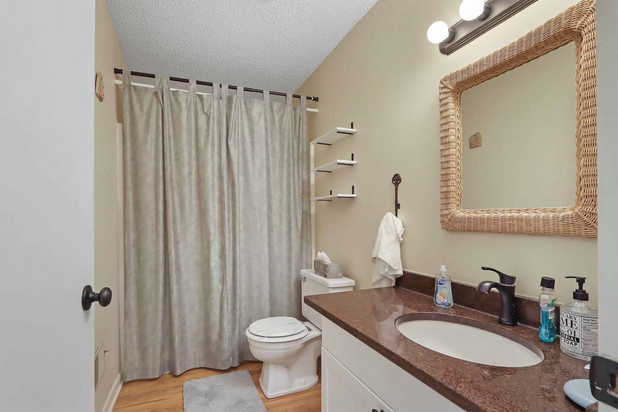 Twin Lakes, Wisconsin 53181, United States, 2 Bedrooms Bedrooms, ,2 BathroomsBathrooms,Residential,Active,191439