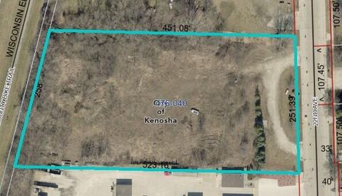 Photo of 1718 22nd Ave, Kenosha, WI 53140 (MLS # 1951250)