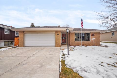 Photo of 3326 Monarch Dr, Racine, WI 53406 (MLS # 1950354)