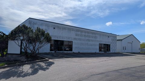 Photo of 2320 Cunningham St, La Crosse, WI 54603 (MLS # 1959898)