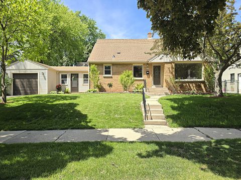 Photo of 4445 S Burrell St, Milwaukee, WI 53207 (MLS # 1964950)