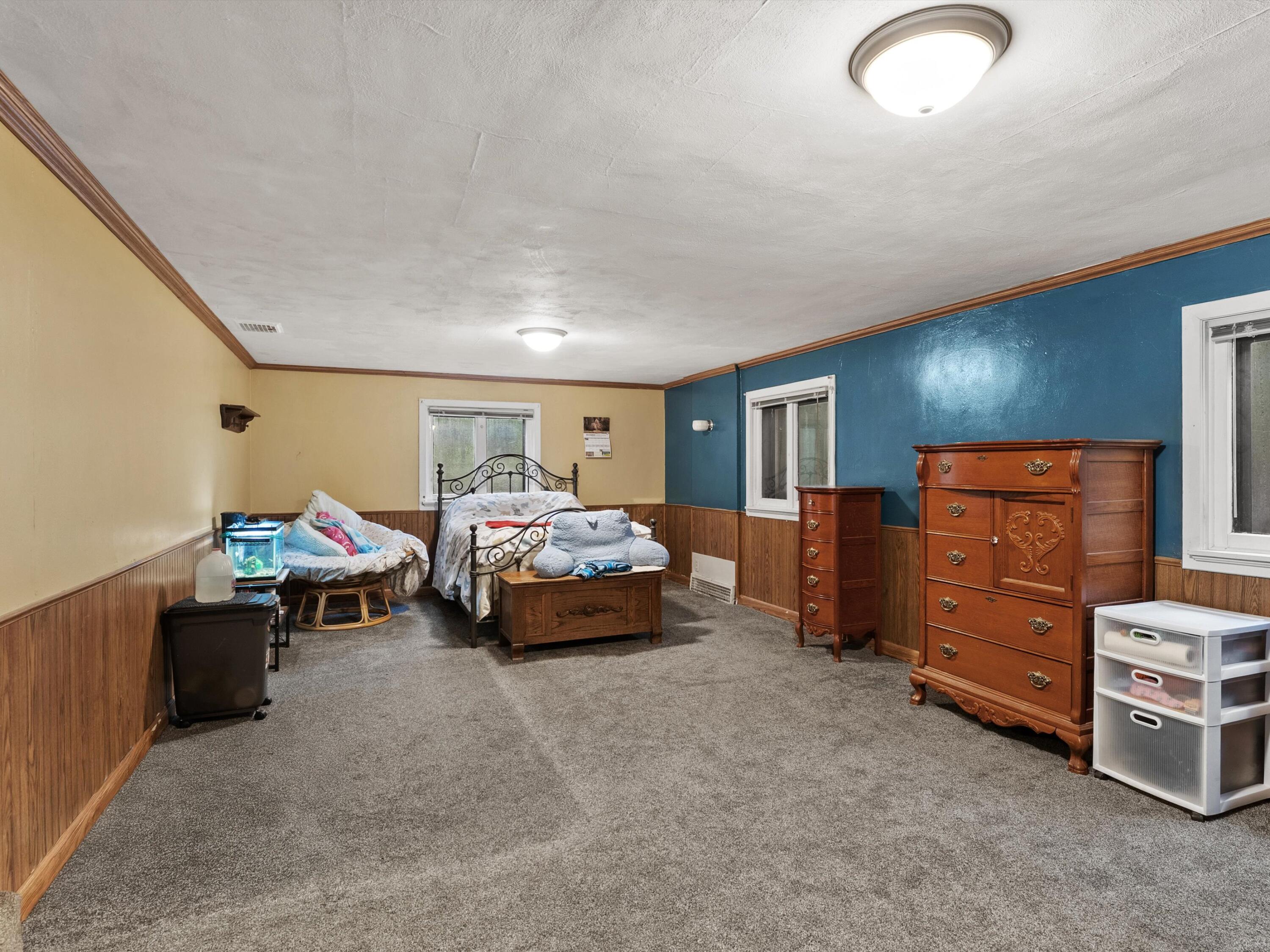 Manitowoc, Wisconsin 54220, United States, 4 Bedrooms Bedrooms, ,3 BathroomsBathrooms,Residential,Active,250886