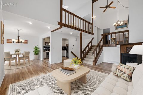 Photo of 12808 N Colony Dr, Mequon, WI 53097 (MLS # 1960510)