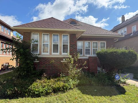 3056 N 55th St, Milwaukee, WI 53210 - #: 1936816