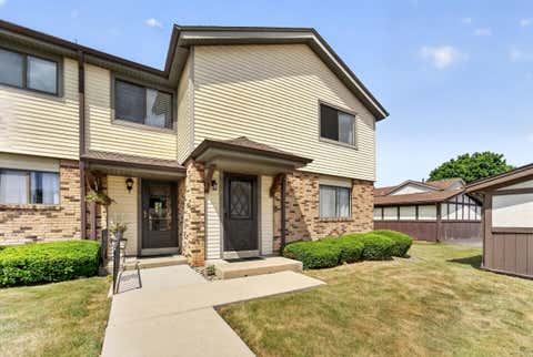Photo of 5728 Cambridge Cir, Mount Pleasant, WI 53406 (MLS # 1973127)