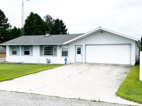 Photo of 3305 Whistle Ln, Two Rivers, WI 54241 (MLS # 1951011)