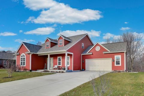 Photo of 1146 Rosemary Rd, Elkhorn, WI 53121 (MLS # 1944410)