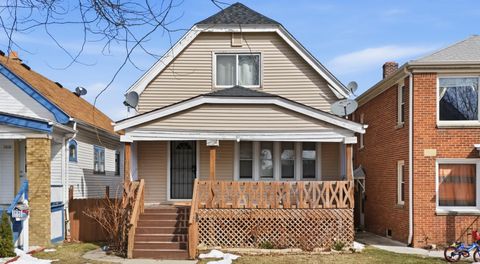 Photo of 1414 W Euclid Ave, Milwaukee, WI 53215 (MLS # 1958233)
