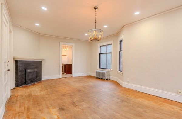 1146 N 33RD ST, MILWAUKEE, WI 53208 - Image 4df7e29cdc74db9c0c7a5942dc8fb96b/1095915363