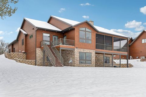 Photo of W5576 North Shore Dr, Germantown, WI 53950 (MLS # 1947686)