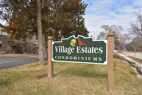 Photo of 399 N Main St, Thiensville, WI 53092 (MLS # 1954822)