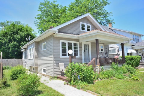 Photo of 2024 Quincy Ave, Racine, WI 53403 (MLS # 1968640)
