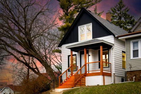 Photo of 300 E Rosedale Ave, Milwaukee, WI 53207 (MLS # 1955619)