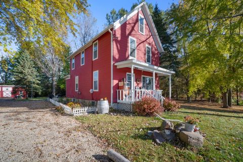 Photo of 5954 Mohawk Rd, Wayne, WI 53010 (MLS # 1941448) Photo of 5954 Mohawk Rd, Wayne, WI 53010 (MLS # 1941448)