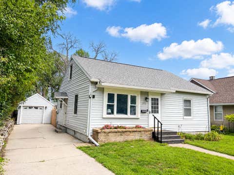 Photo of 2159 Farnam St, La Crosse, WI 54601 (MLS # 1976819)