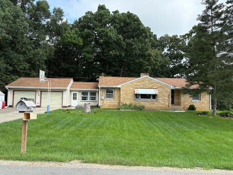 Photo of 3714 120th Pl, Pleasant Prairie, WI 53158 (MLS # 1976817)