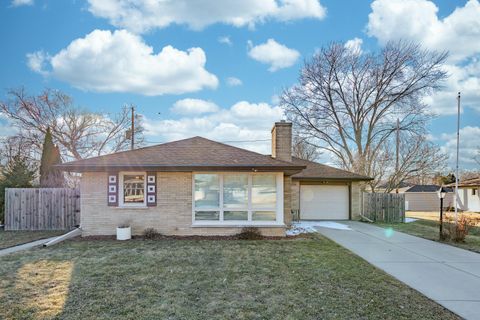 Photo of 1934 Mars Ave, Racine, WI 53404 (MLS # 1952746)
